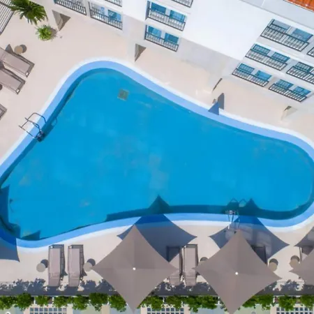 Supreme Miramare With Sea View شقة